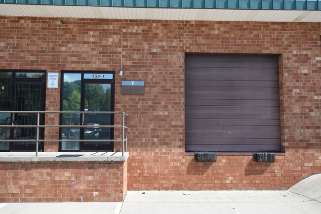 More details for 6120 Brookshire Blvd, Charlotte, NC - Office for Lease