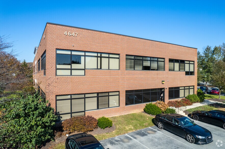 4647 Saucon Creek Rd, Center Valley, PA for lease - Building Photo - Image 1 of 8
