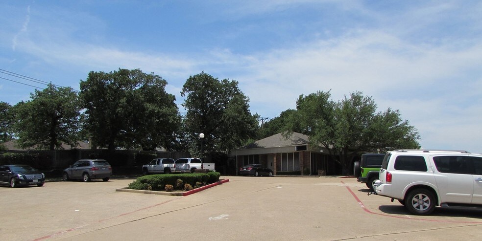 5612 SW Green Oaks Blvd, Arlington, TX for sale - Building Photo - Image 3 of 18