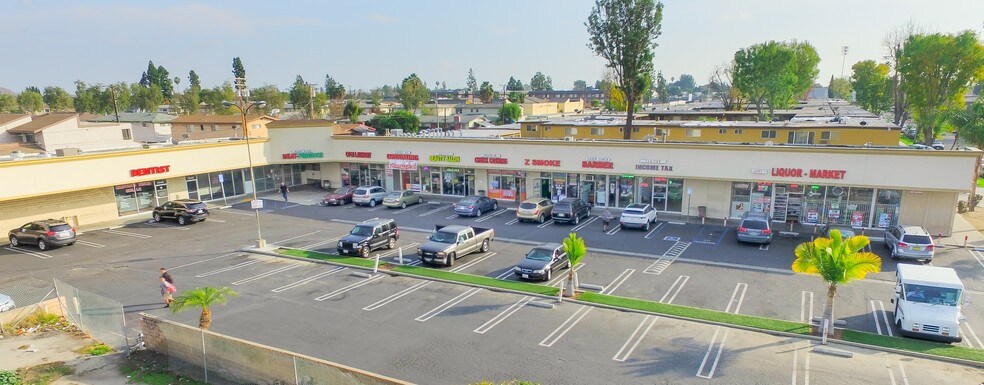 3240-3268 W Lincoln Ave, Anaheim, CA for lease - Building Photo - Image 2 of 12