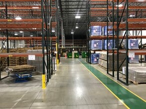 200 Solar Dr, Imperial, PA for lease Building Photo- Image 2 of 4