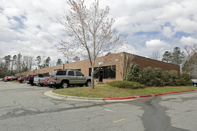 More details for 400 Dominion Dr, Morrisville, NC - Flex for Lease