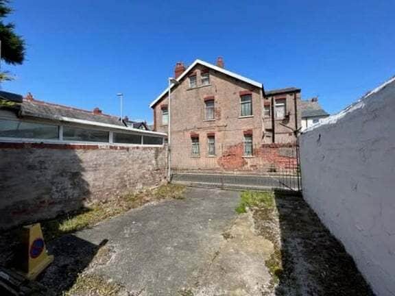 37 Holmfield Rd, Blackpool for sale - Building Photo - Image 2 of 30