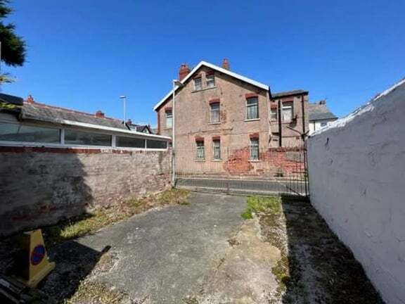 37 Holmfield Rd, Blackpool à vendre - Photo du bâtiment - Image 2 de 30