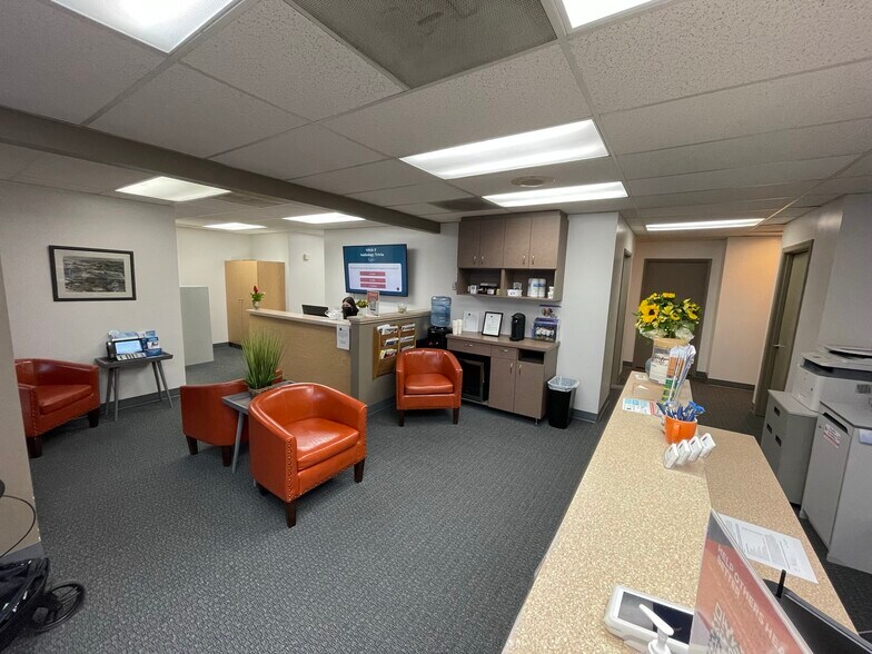 10564 5th Ave NE, Seattle, WA à louer - Photo intérieure - Image 3 de 5