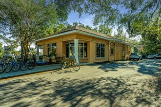 234 Mathis Ferry Rd, Mount Pleasant, SC à louer Photo du bâtiment- Image 1 de 12