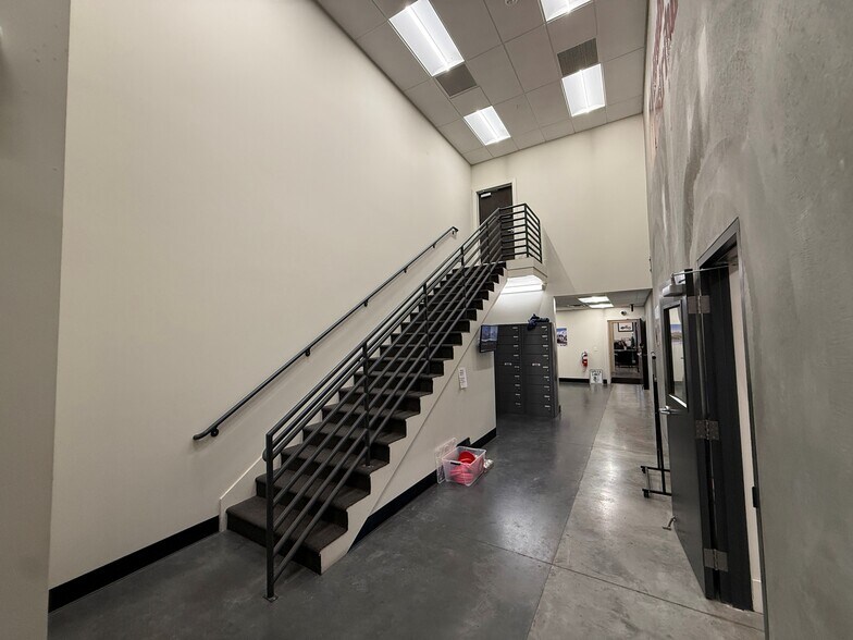 1550 S Distribution Dr, Salt Lake City, UT à louer - Photo du bâtiment - Image 3 de 18
