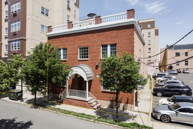 More details for 36 Bergen St, Hackensack, NJ - Office for Sale