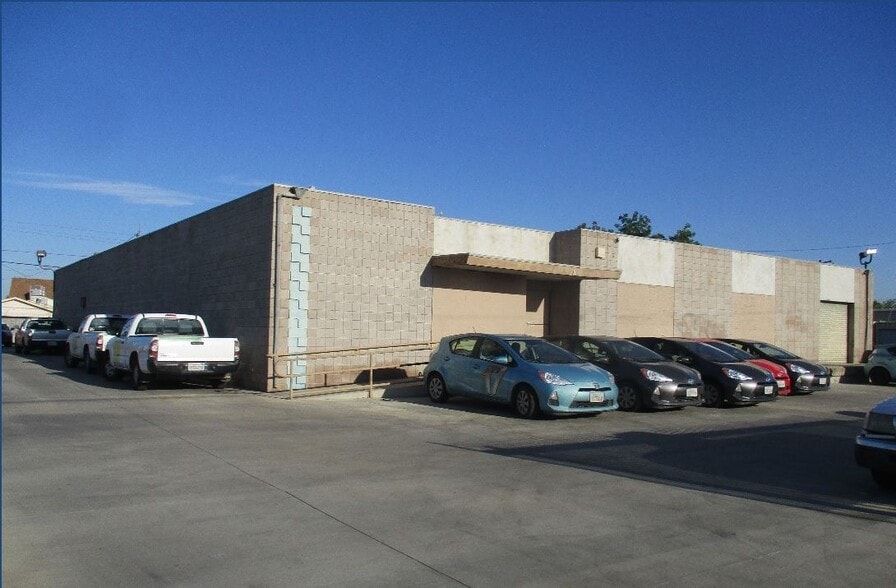 117 V St, Bakersfield, CA for sale - Building Photo - Image 2 of 21