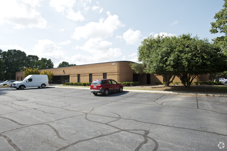 1351 Oakbrook Dr, Norcross, GA for lease - Building Photo - Image 1 of 7