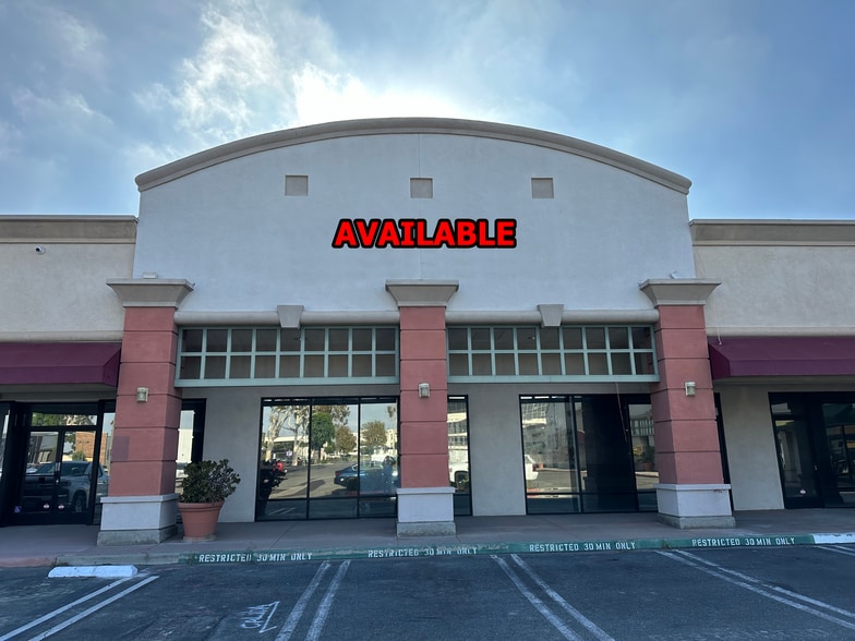 18000-18122 Brookhurst, Fountain Valley, CA for lease - Building Photo - Image 3 of 8
