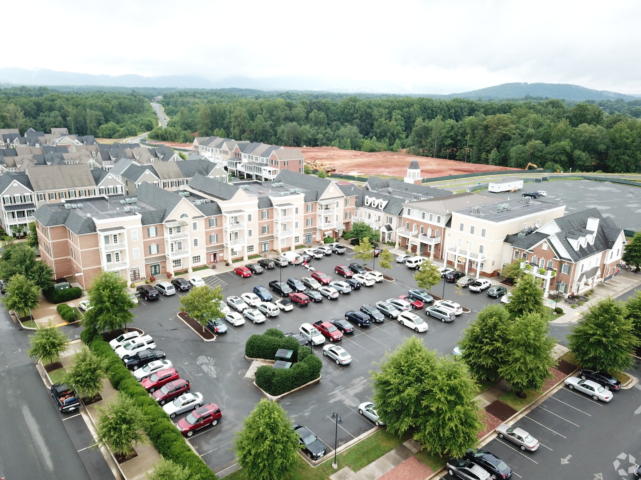 1005 Heathercroft Cir, Crozet, VA for lease Primary Photo- Image 1 of 56