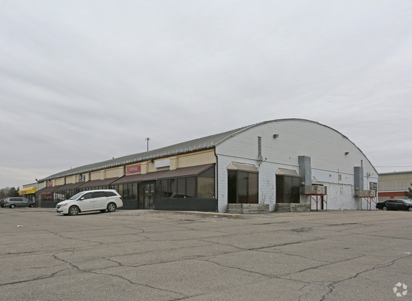 2399 Kingsway Dr, Kitchener, ON for sale - Primary Photo - Image 1 of 1