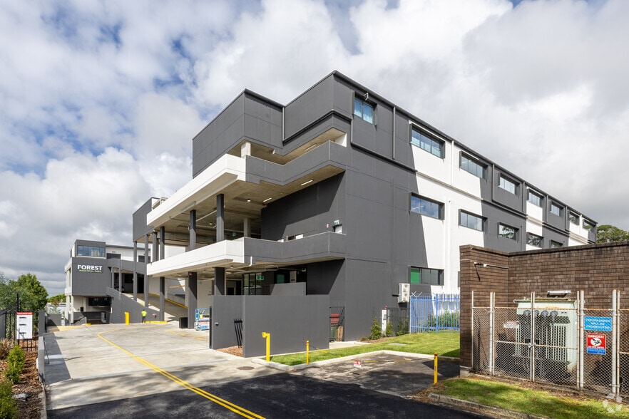 7 Rodborough Rd, Frenchs Forest for sale - Building Photo - Image 1 of 6