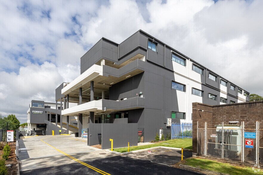7 Rodborough Rd, Frenchs Forest à louer - Photo principale - Image 1 de 6