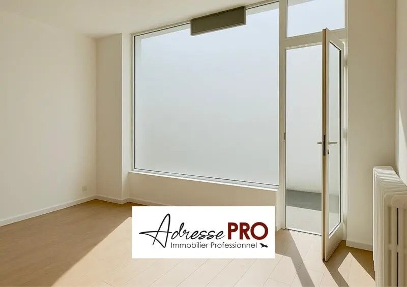 Flex in Bordeaux for lease Building Photo- Image 1 of 3