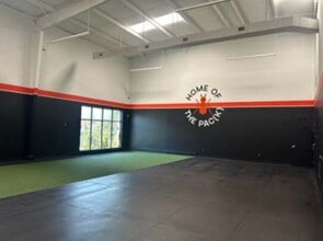 1110 Hutchins St, Houston, TX for lease Interior Photo- Image 1 of 5