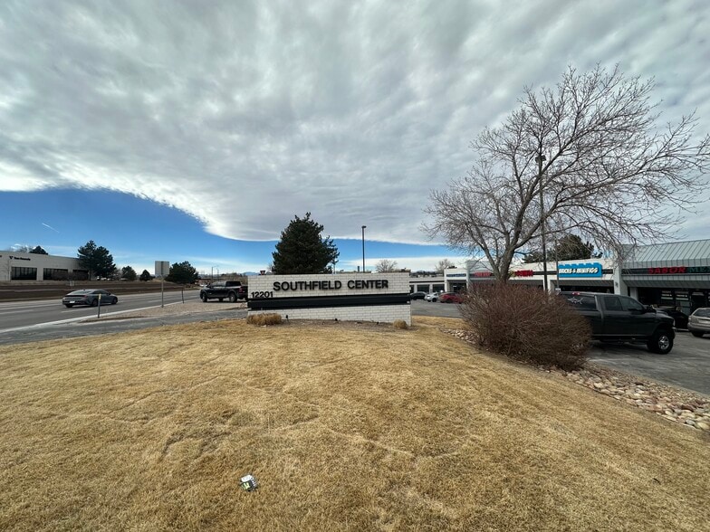 12201 E Arapahoe Rd, Englewood, CO à louer - Photo du bâtiment - Image 2 de 7