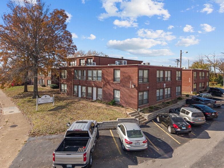 3725-3741 Morganford Rd, Saint Louis, MO for sale - Building Photo - Image 2 of 24