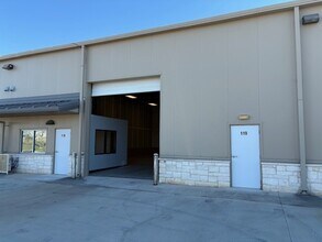 335 Warehouse Dr, Buda, TX for lease Building Photo- Image 1 of 13