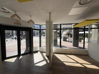 Plus de détails pour Commerce de détail à louer