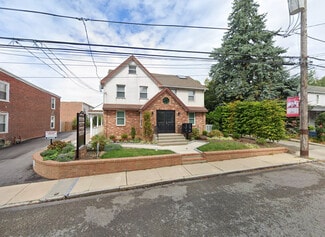 Plus de détails pour 136 Garrett Ave, Bryn Mawr, PA - Bureau à louer