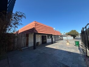 2444 Alvin Ave, San Jose, CA for lease Interior Photo- Image 2 of 15