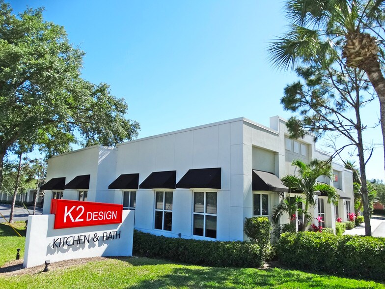 25081 Bernwood Dr, Bonita Springs, FL à vendre - Photo du bâtiment - Image 3 de 13
