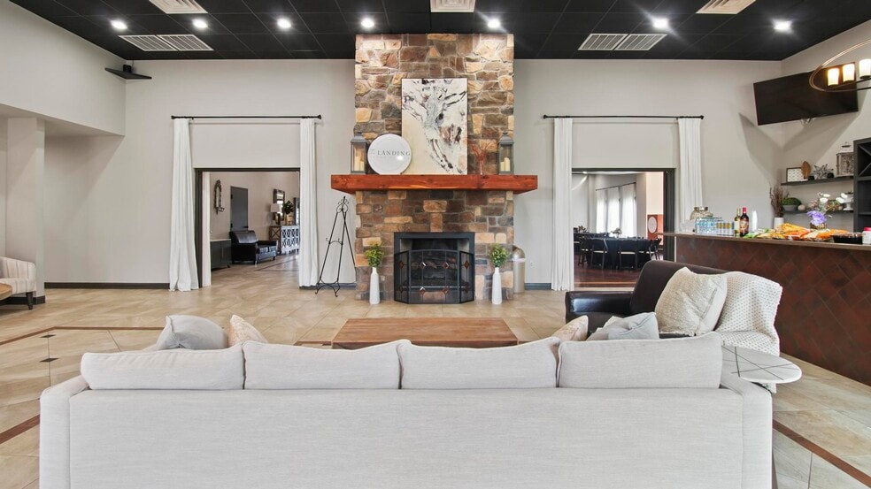 14284 State Highway 322 N, Kilgore, TX for sale - Interior Photo - Image 3 of 47