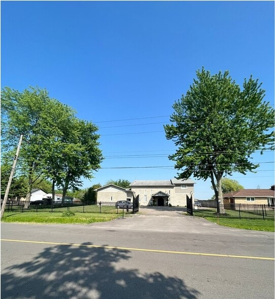 1059 Glancaster Rd, Hamilton, ON à vendre - Photo du bâtiment - Image 3 de 4