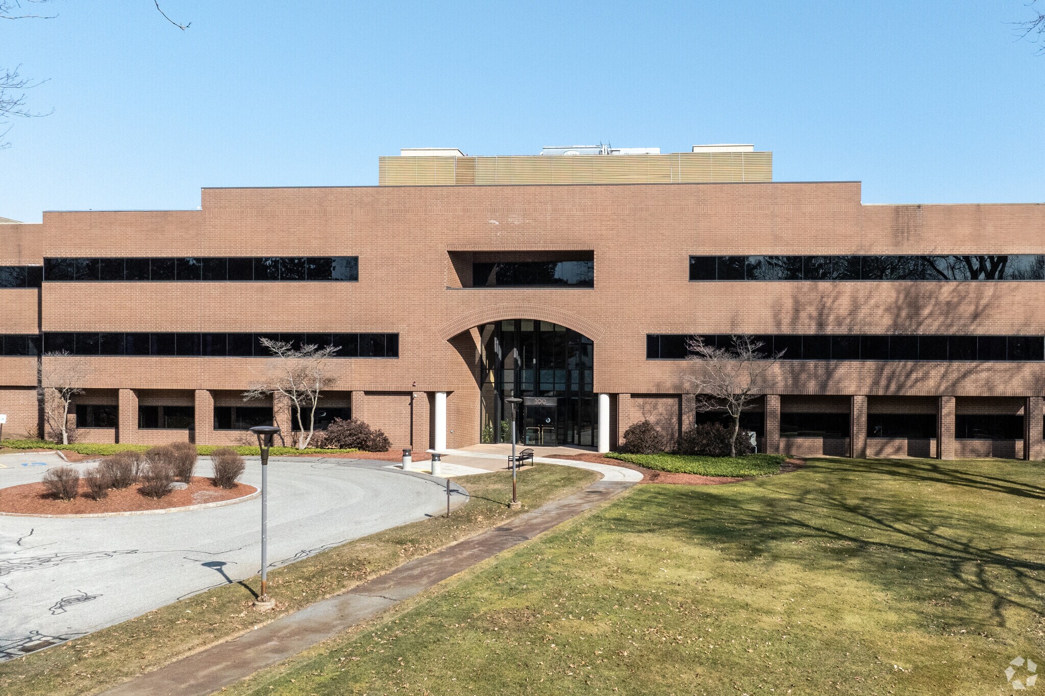 100 North Pky, Worcester, MA à louer Photo principale- Image 1 de 11