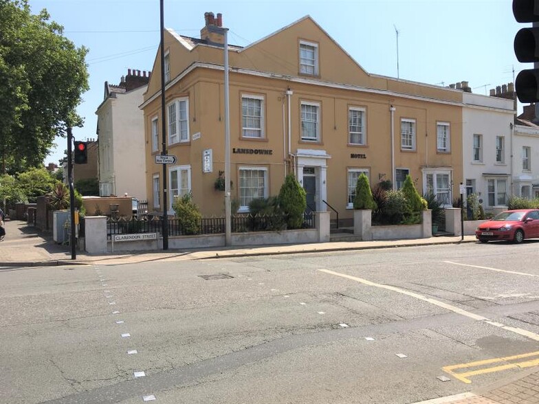 87-89 Clarendon St, Leamington Spa for sale - Building Photo - Image 2 of 5