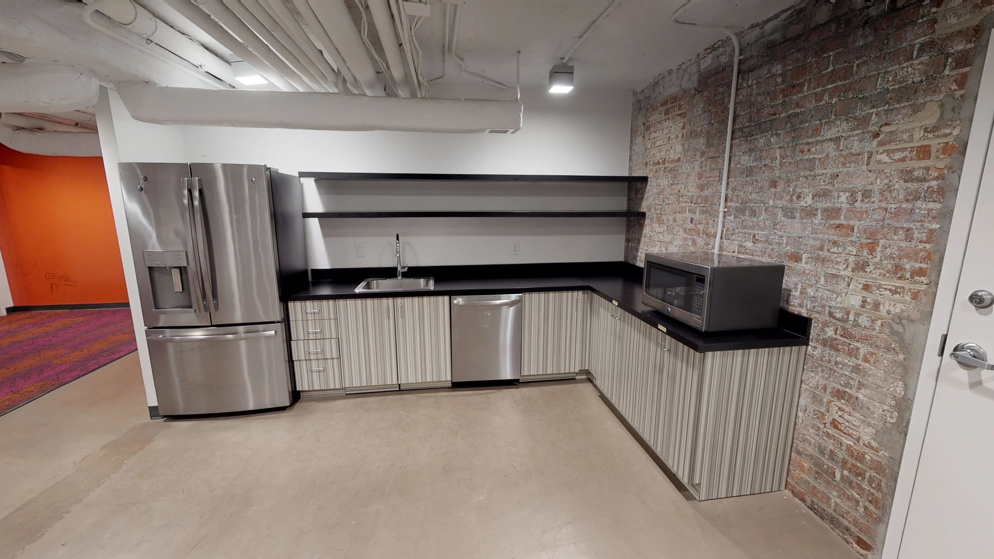 1424 K St NW, Washington, DC for lease Interior Photo- Image 1 of 7