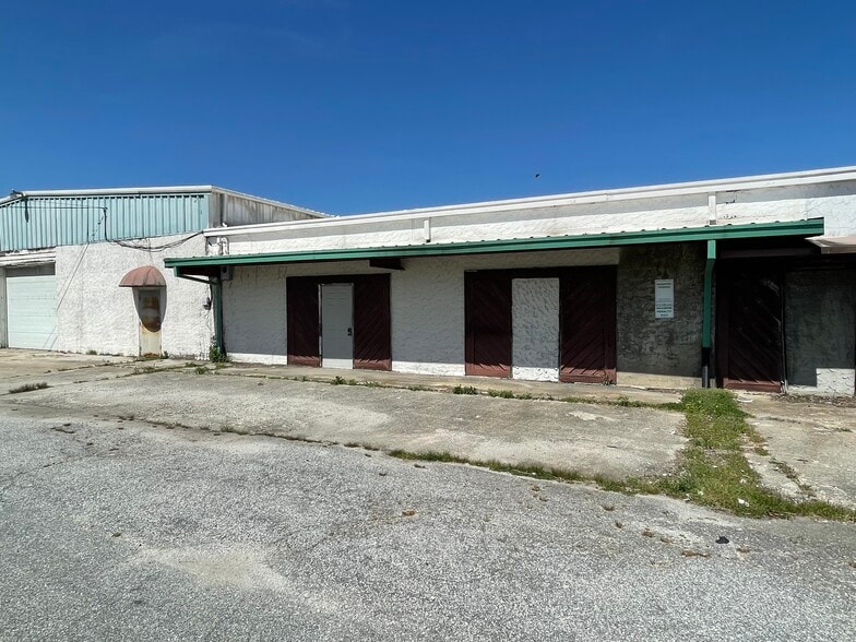 1281 Ridge Rd, Hendersonville, NC for sale - Building Photo - Image 2 of 8