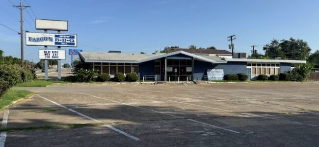 Plus de détails pour 1701 S Texas Ave, Bryan, TX - Commerce de détail à louer