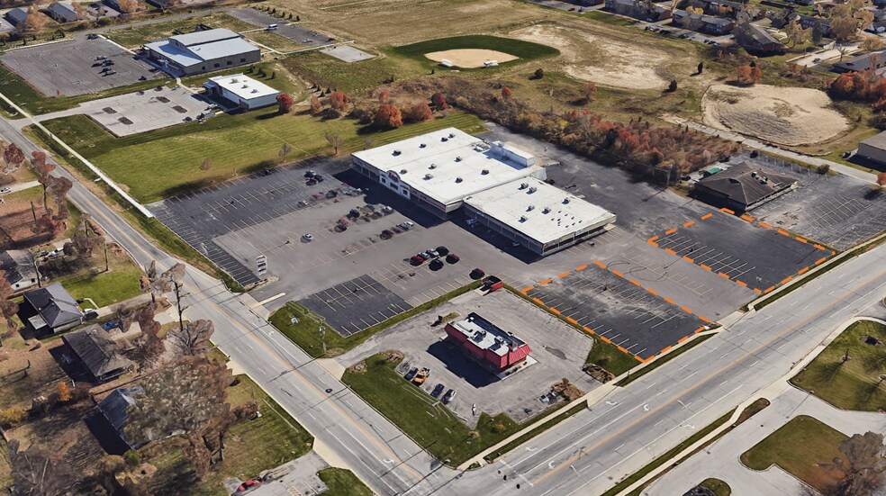 3214 E Paulding Rd, Fort Wayne, IN à louer - Photo du bâtiment - Image 2 de 4
