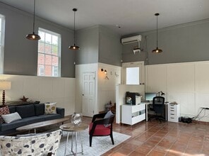 2140 4th St, San Rafael, CA à louer Photo intérieure- Image 2 de 2