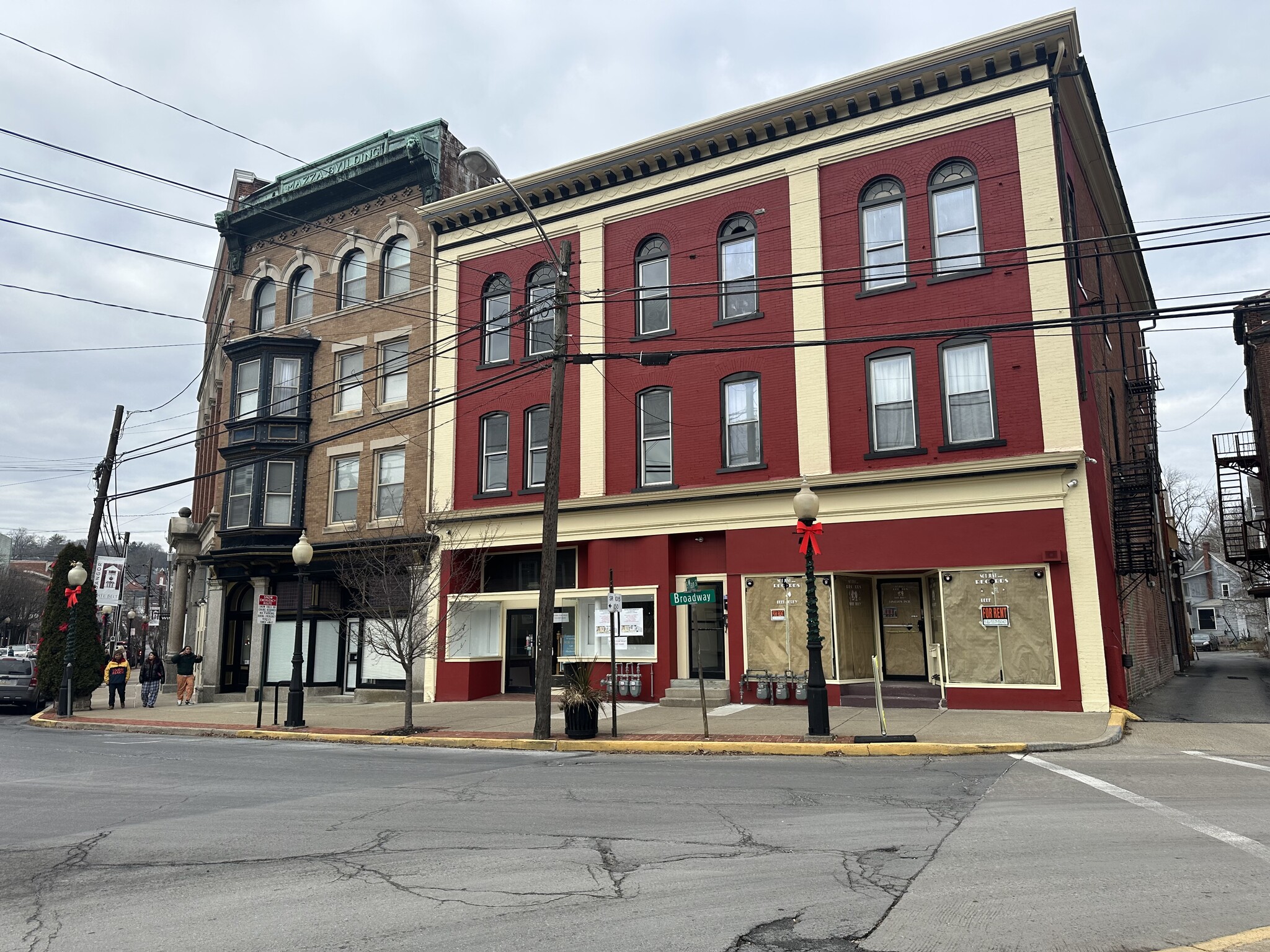 1-5 Broadway, Bangor, PA for sale Primary Photo- Image 1 of 1