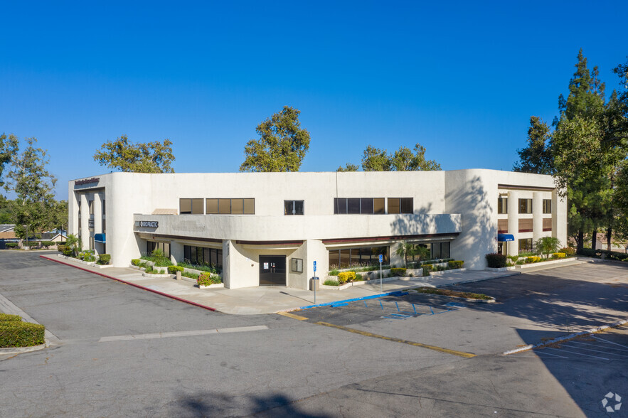 9333 Baseline Rd, Rancho Cucamonga, CA for lease - Building Photo - Image 1 of 14