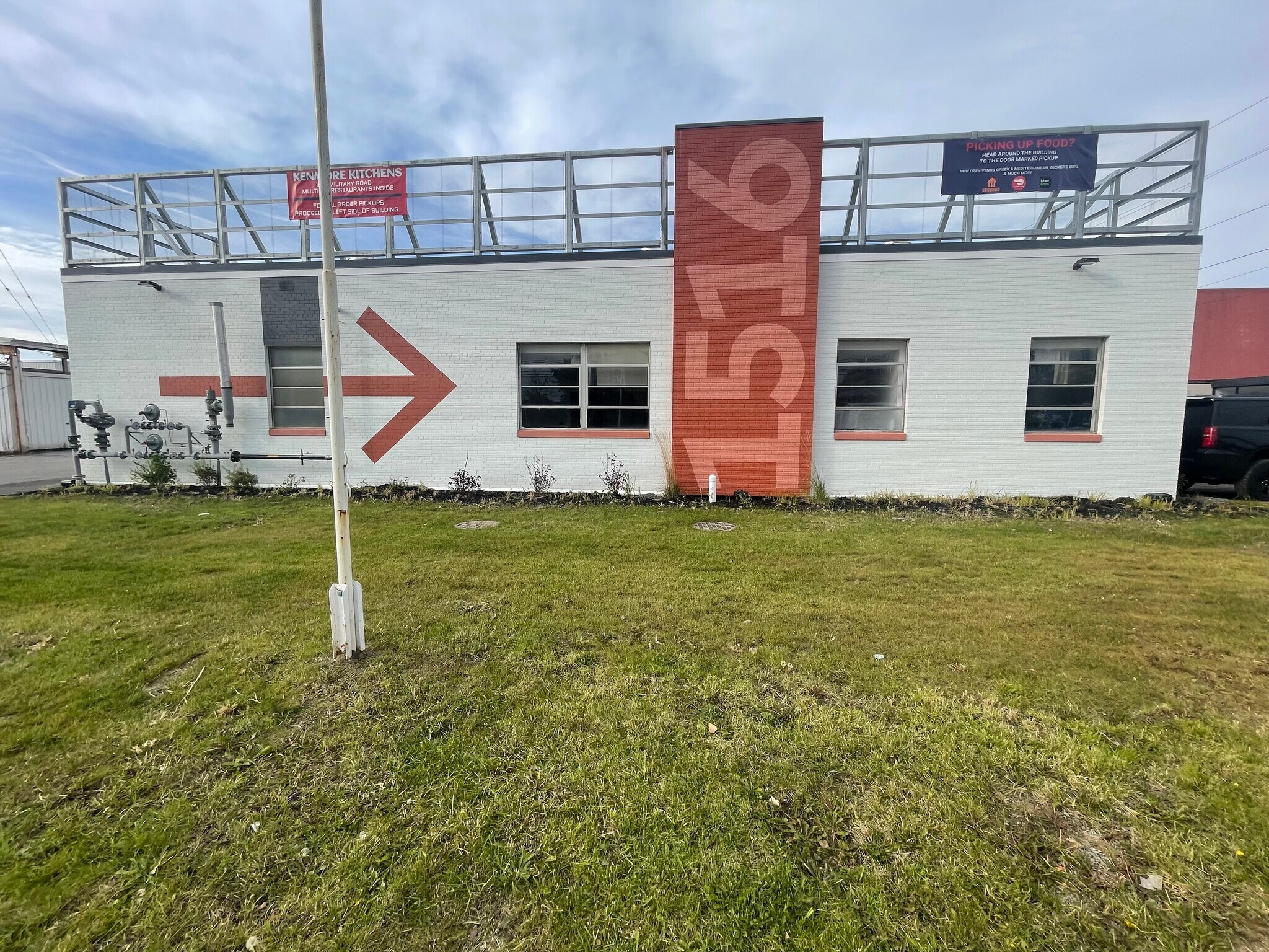 1516 Military Rd, Buffalo, NY à vendre Photo du bâtiment- Image 1 de 34