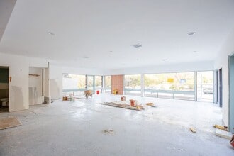 29350 Pacific Coast Hwy, Malibu, CA for sale Interior Photo- Image 2 of 8