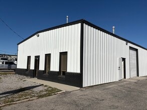 1320 W 7900 S, West Jordan, UT for lease Interior Photo- Image 1 of 3