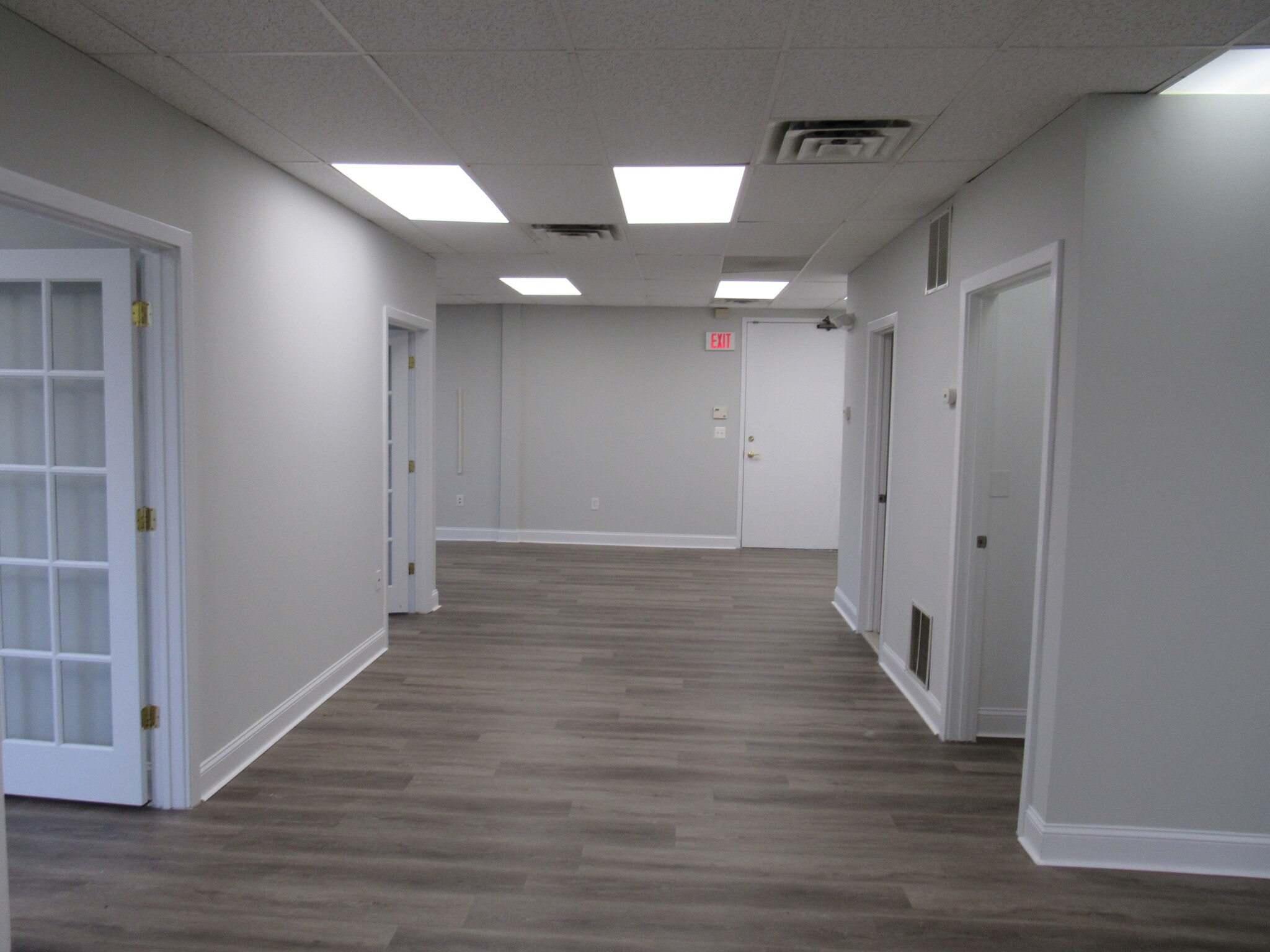 981 State Route 33 W, Monroe Township, NJ à louer Photo intérieure- Image 1 de 4