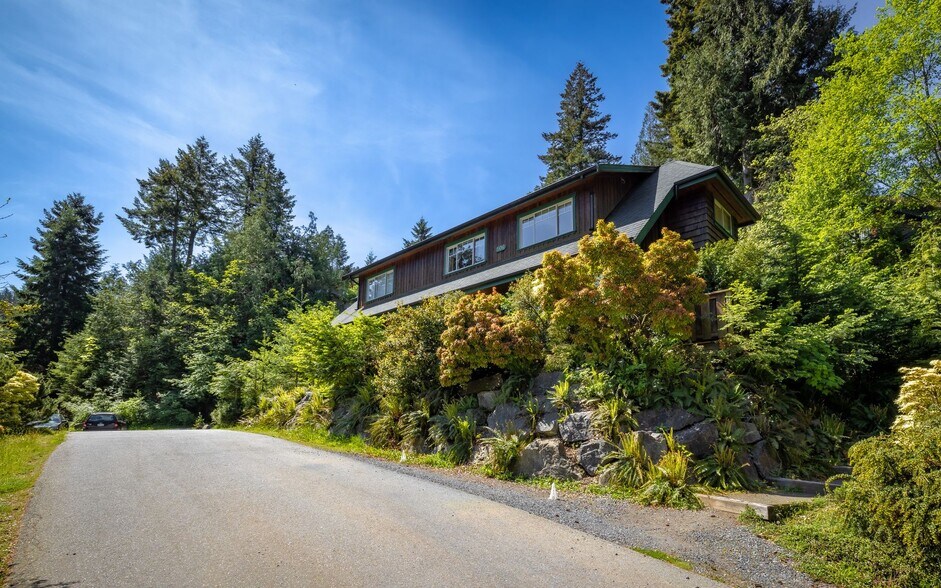 Snung Cove Portfolio portefeuille de 2 propriétés à vendre sur LoopNet.ca - Photo du bâtiment - Image 2 de 6