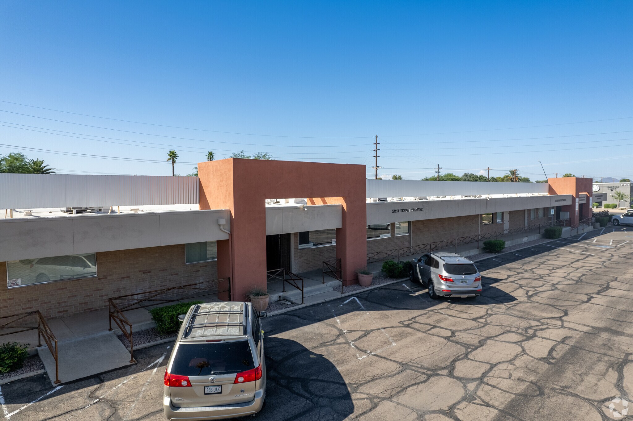 2122 N Craycroft Rd, Tucson, AZ for lease Primary Photo- Image 1 of 6