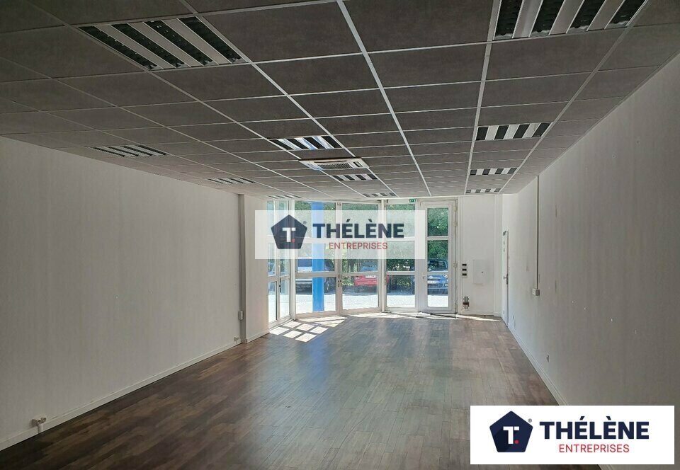 Flex in Montpellier for lease Interior Photo- Image 1 of 8