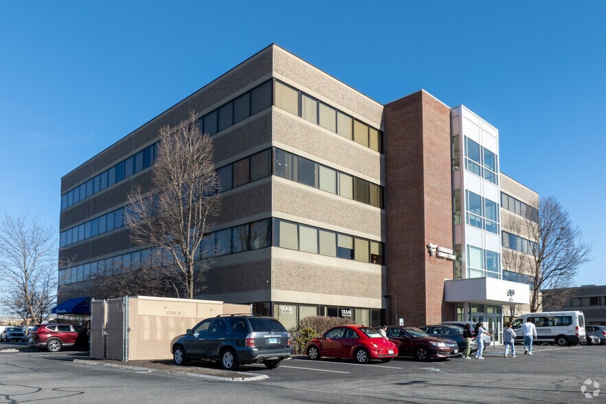 90 Everett Ave, Chelsea, MA à louer - Photo du bâtiment - Image 2 de 20