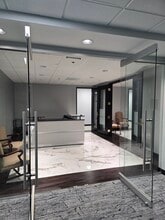 18167 US Highway 19 N, Clearwater, FL for lease Interior Photo- Image 1 of 16