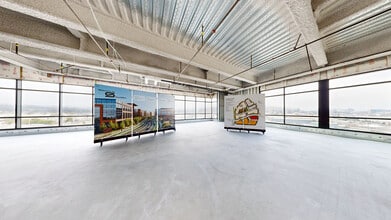 50 Tanforan Ave, South San Francisco, CA à louer Numérisation 3D de Matterport- Image 1 de 6