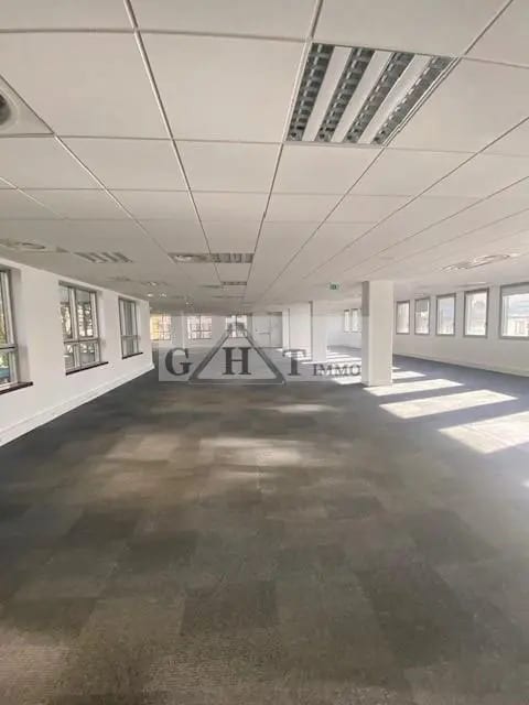 259-261 Rue De Paris, Montreuil for lease Building Photo- Image 1 of 4